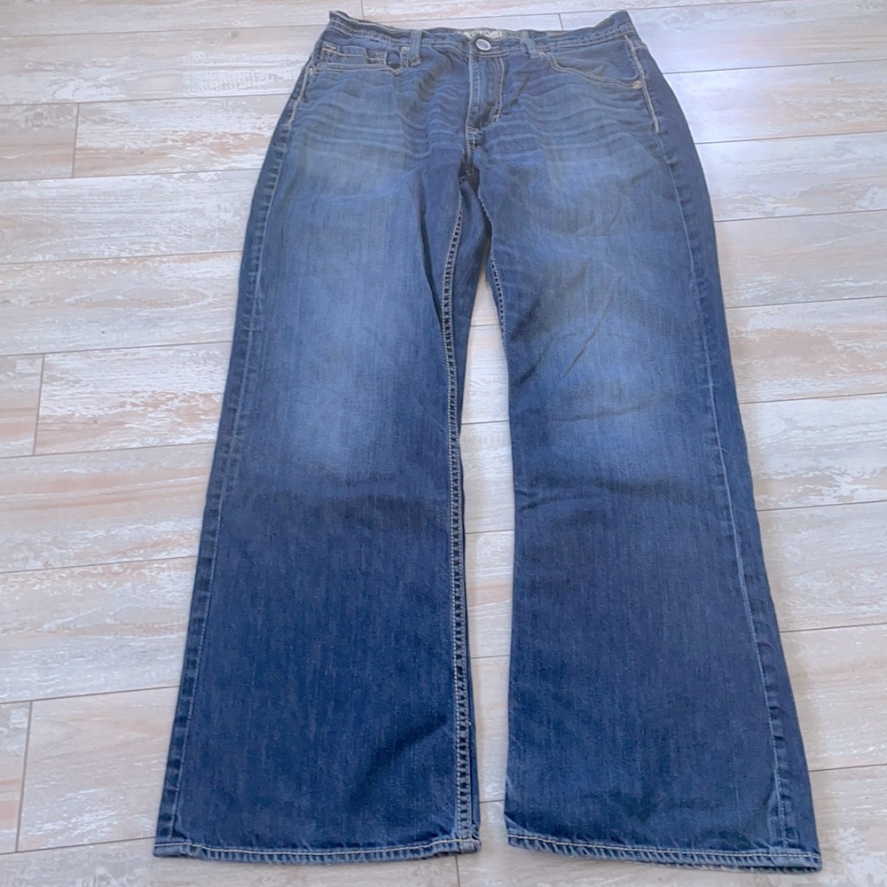 Men’s Buckle Bootcut jeans